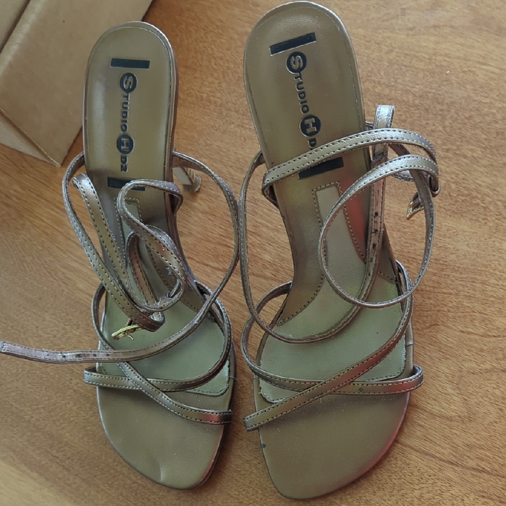 Studio Women's Metallic Strappy Heels